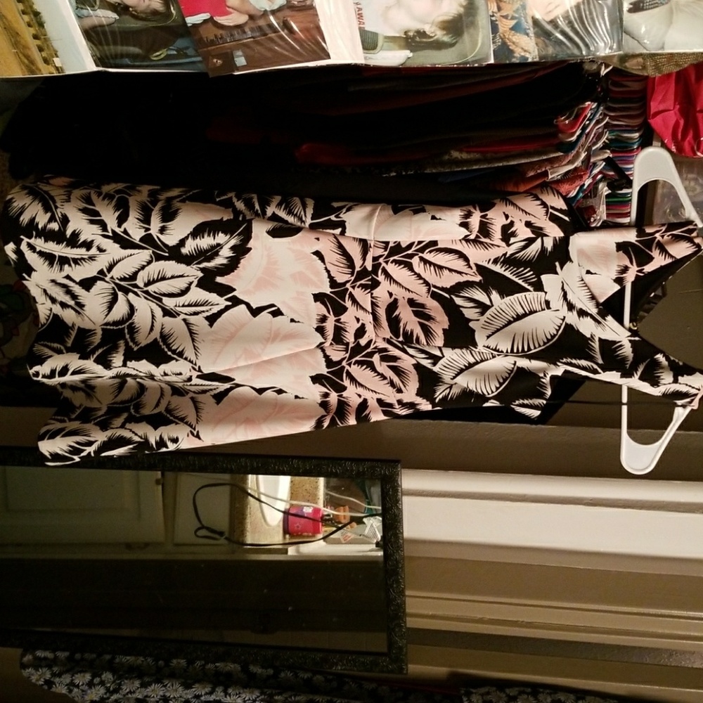 Hawaiin print dress